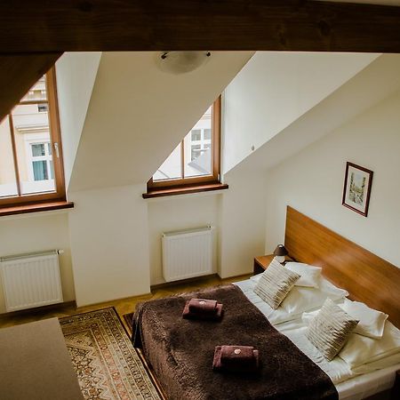Royal Route 29 Comfort Rooms Krasków Eksteriør bilde