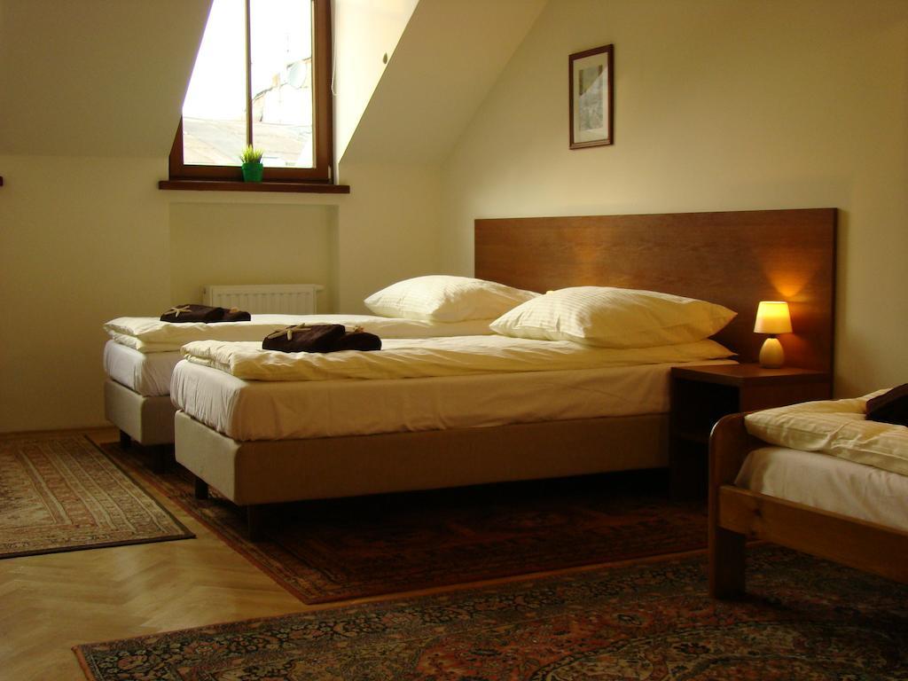 Royal Route 29 Comfort Rooms Krasków Rom bilde