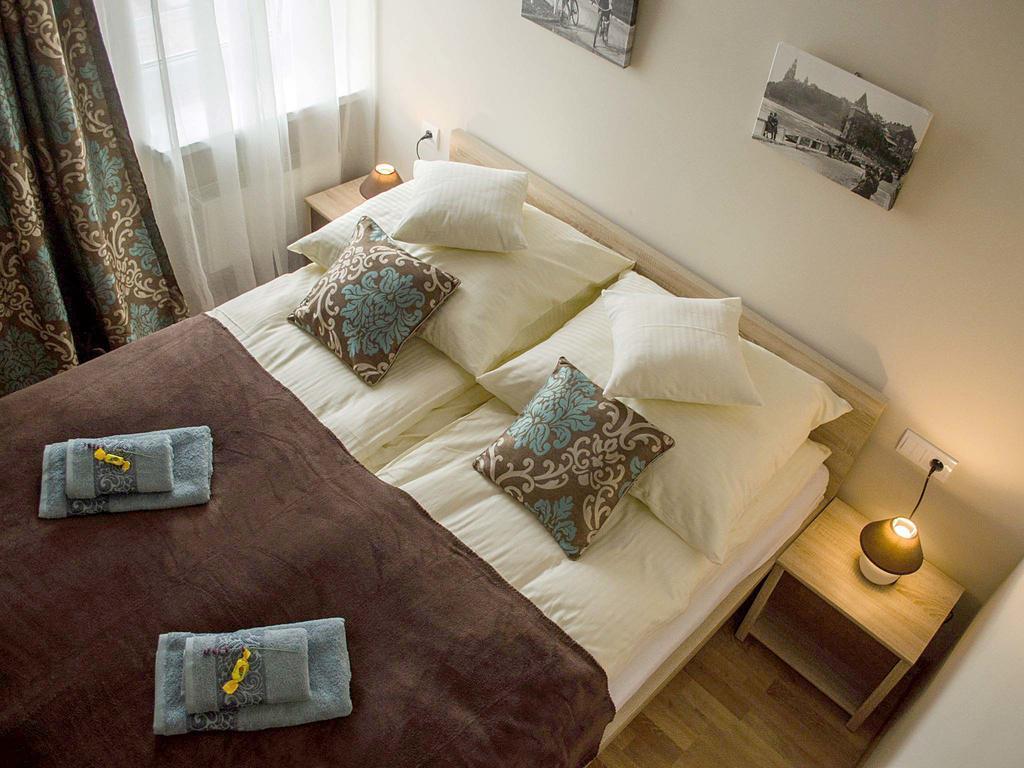 Royal Route 29 Comfort Rooms Krasków Eksteriør bilde