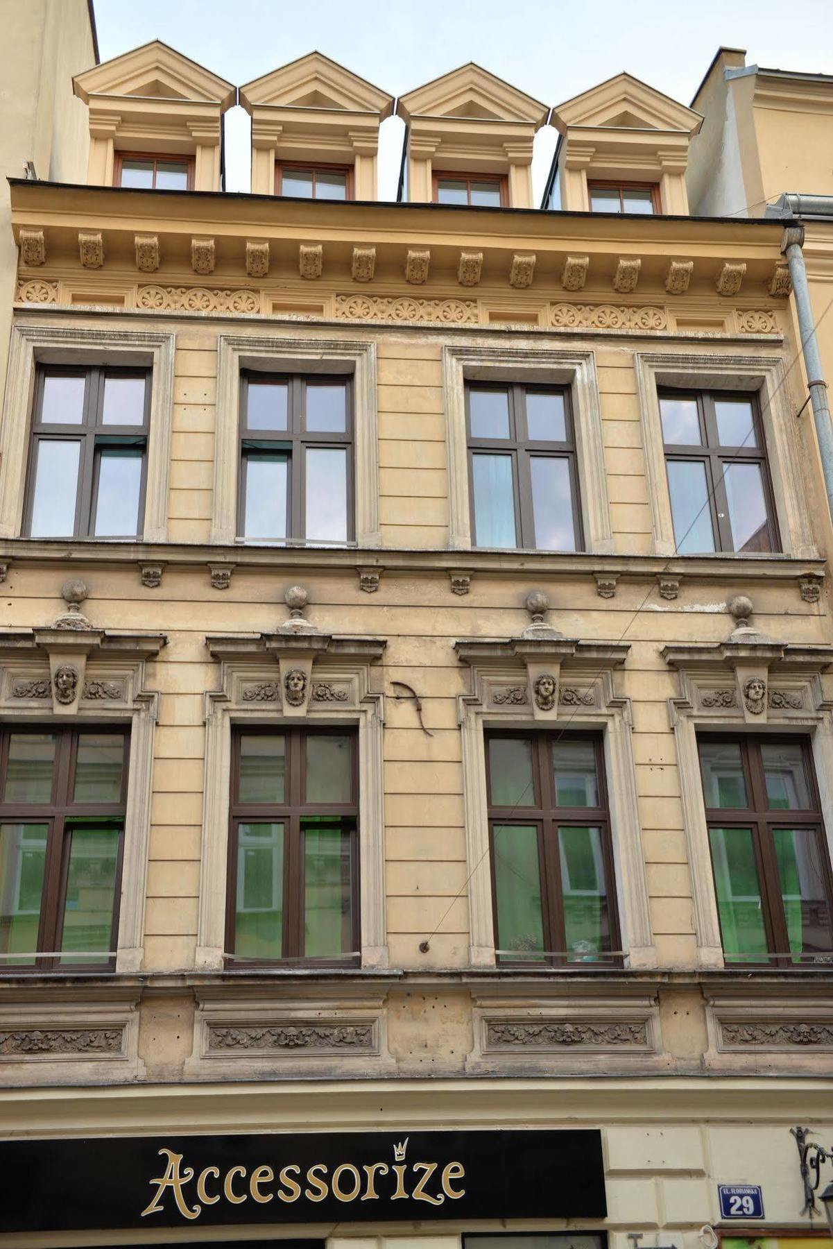 Royal Route 29 Comfort Rooms Krasków Eksteriør bilde